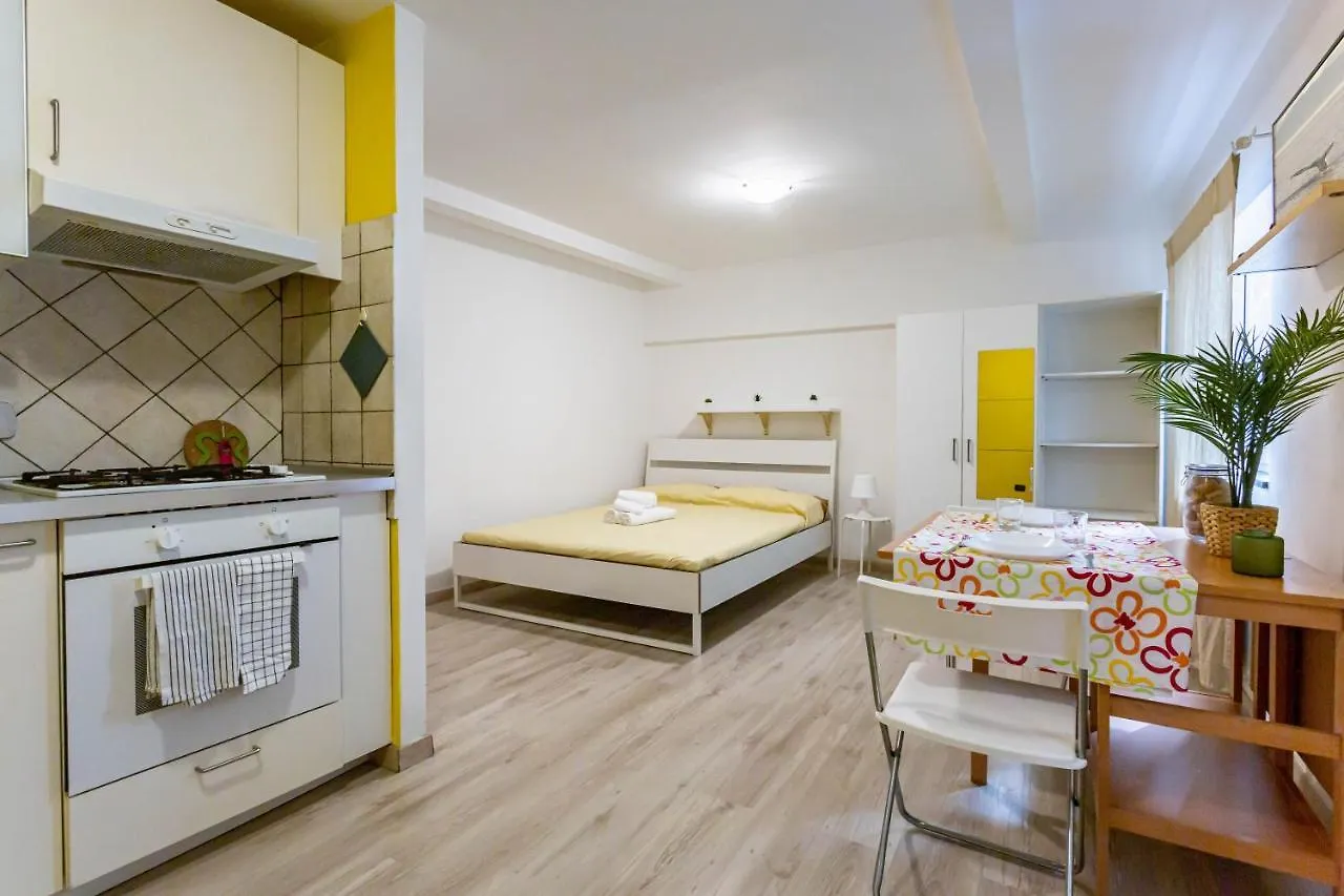 Appartamento Adorno 3 - Affitti Brevi Italia contacts